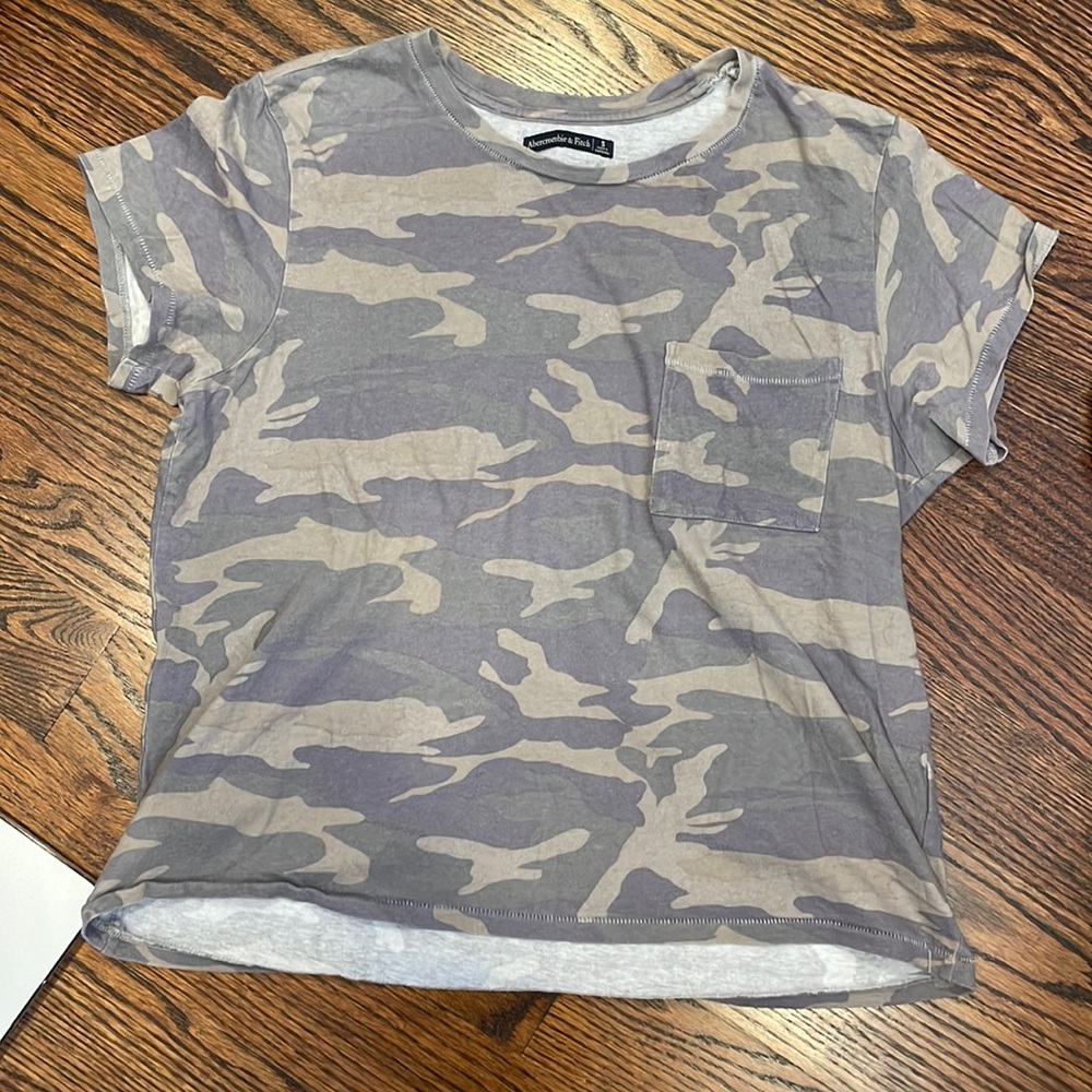 Abercrombie camo pocket t-shirt